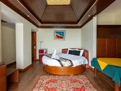 Royal Club Suite